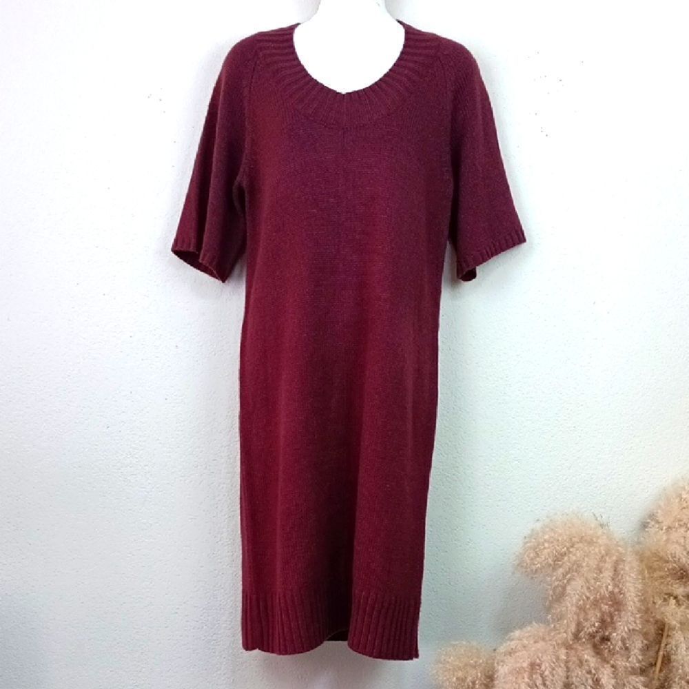 Women's Elegant Burgundy scoop neck Classic sleeve Knit midi Dress sz M